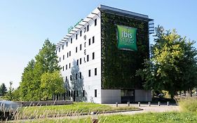 ibis Styles Romans-Valence Gare TGV
